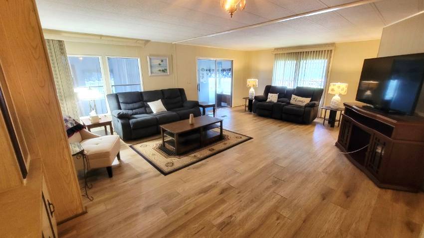 181 Juniper Dr. West a Dundee, FL Mobile or Manufactured Home for Sale